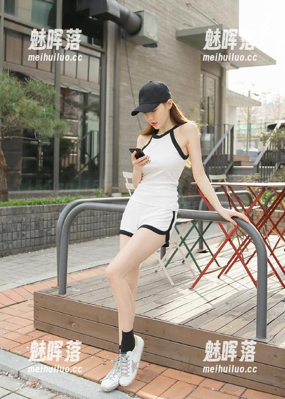 155.su黑料分享时刻：感受一下劈开的瓜果奇谈！