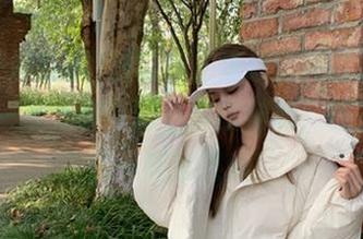 日常博主返场、网红狂欢，“17一起吃瓜”网站解压神器，不光吃瓜还一起追热点！
