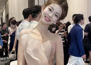 17一起吃瓜的安卓版本让人欲罢不能，心想这真不是简单的网…更多的是一种生活方式吧？