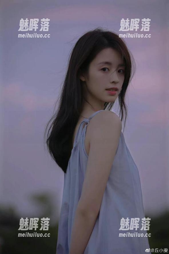 51.com分享：‘我洗完澡穿衣服的样子’你咋不拍一张？