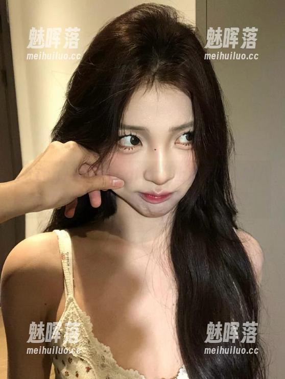 在“51cgfun”上观看别人的八卦，仿佛也是一种奇特的放松…心态