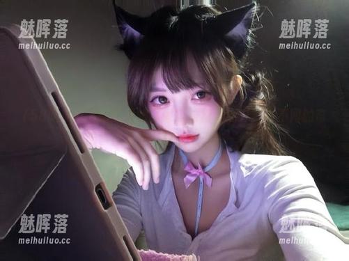58吃瓜网站就像魔法箱，点开就有不同的奇葩事情发生，总让我心中一惊。