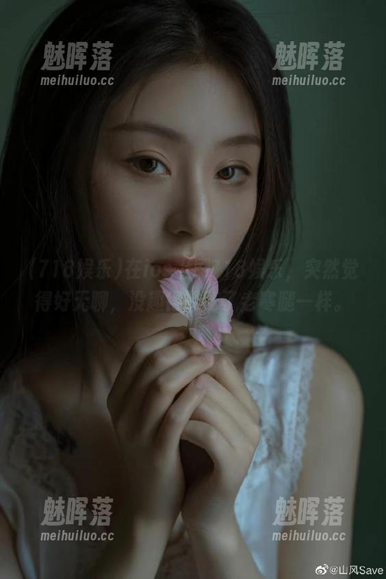 在ios上刷718娱乐，突然觉得好无聊，没趣得跟吃了老寒腿一样。