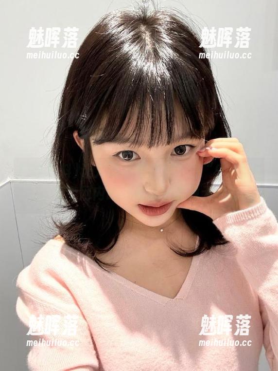 91黑料 让人忍不住想要下载“91黑料”,每个网内故事都像个话题无底洞。