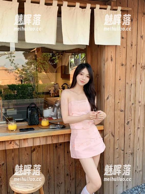 91黑料网来袭，传送门带你五味俱全的八卦时间旅行！