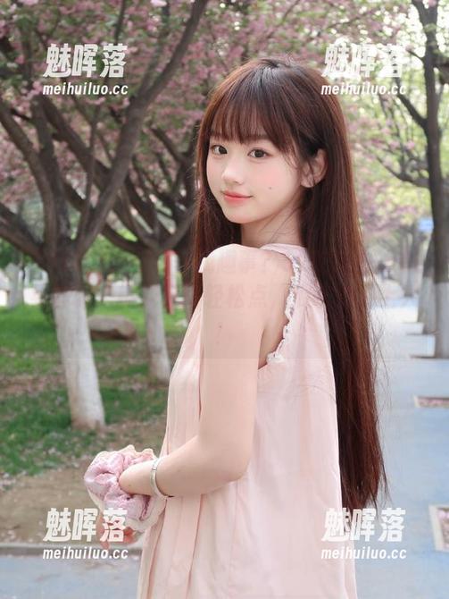 想找趣事？92吃瓜中心在线等你来撩，记得轻松点，瓜吃多了上火！