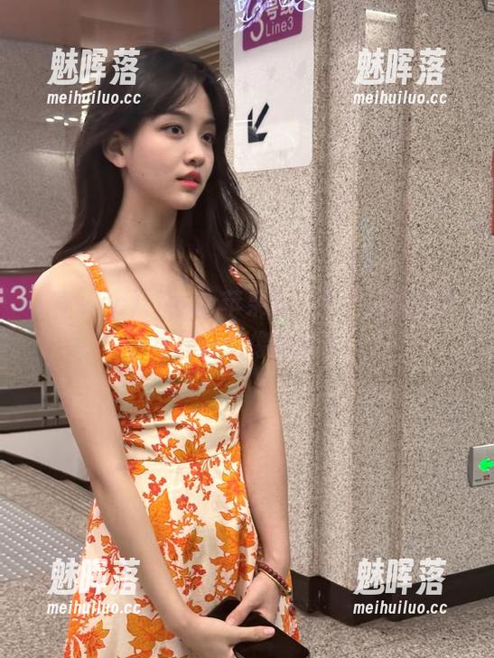 t7wcc苹果版，那个瓜我想吃，可嘴巴好像被封了！