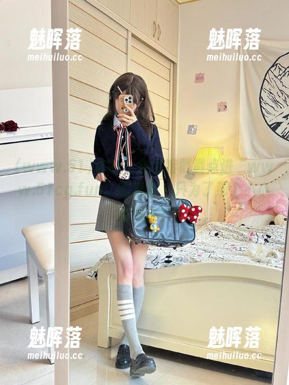 你会不会也暗戳戳点进“www.51cg.fun”的链接，只为了那个小小的八卦？