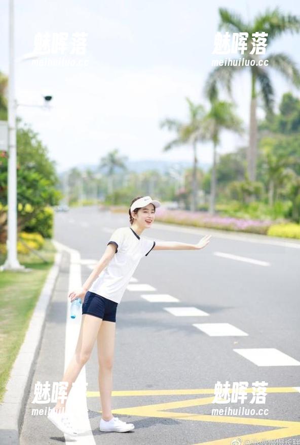 从“www.51cg28”网站来看，八卦也能变成一场滑稽的闹剧