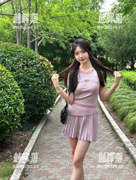 在五一吃瓜，顺着“今日鲜瓜”走，永不迷路，别的瓜丢给风吧！