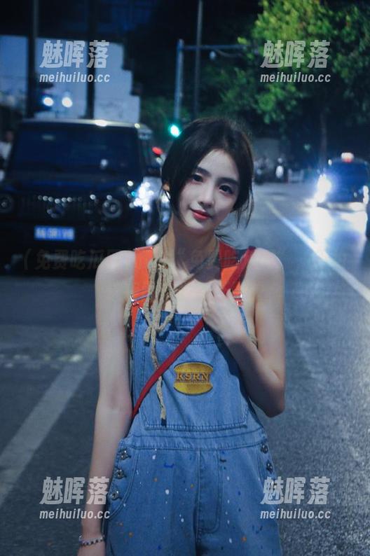 下载“免费吃瓜网”，不怕连夜醒来被瓜压醒！