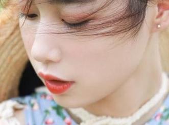 在“全网吃瓜”上熬夜刷资源，心里默默想着明天起得去得早吗？