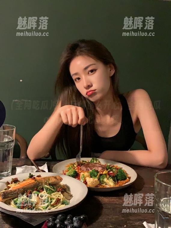 别人玩得那么开心，全网吃瓜app总让我心里痒痒。