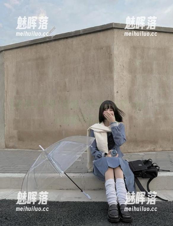 跟随‘吃瓜大本营app’，瓜田趣闻层出不穷