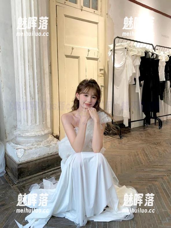 ios版ccgg吃瓜网：能不能别再刷屏了？！