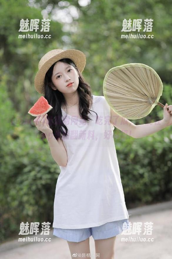 吃瓜网网站：吃完了瓜，还能在app里翻翻新料，好幸福！