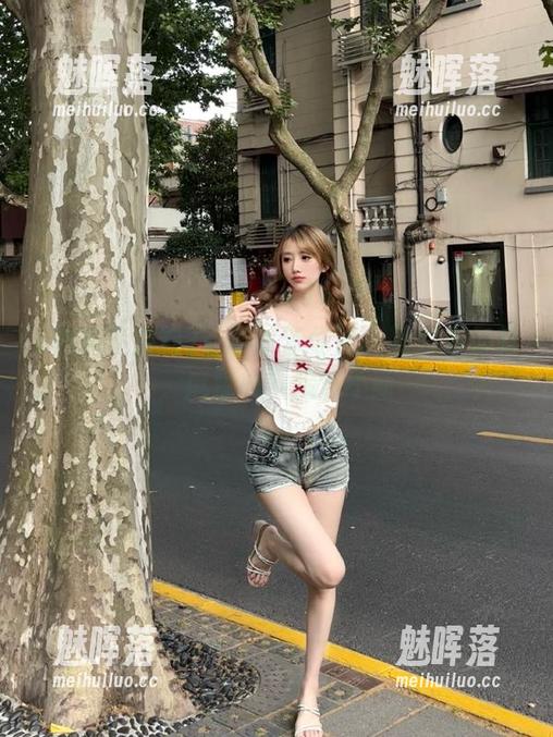 让导航带你进入黑料不加料，麻辣故事接连不断