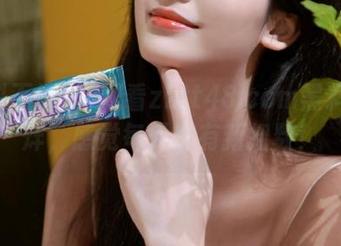 观看zztt48.ccm黑料不打烊，感觉每天都有新招数！