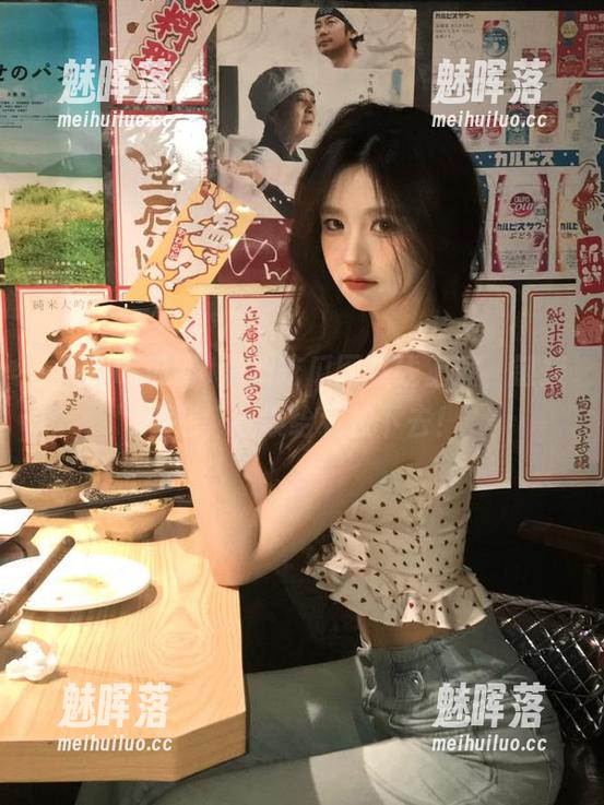 黑料吃瓜网在线上演，链接还在，赶紧给我按下去！