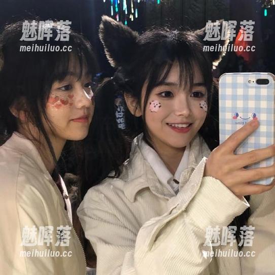 在线浏览黑料吃瓜网，发现反差中的正能量，心里那点小激动～
