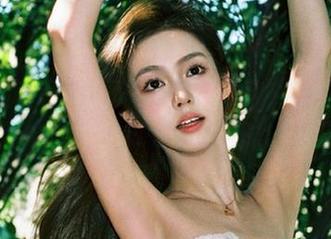 又一波新闻来袭，观看黑料吃瓜网中心的直播剧场，绝对让人上瘾。