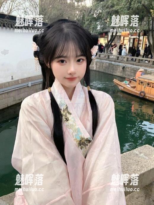 黑料社官网狂欢，下载一键搞定，吃瓜不费力！