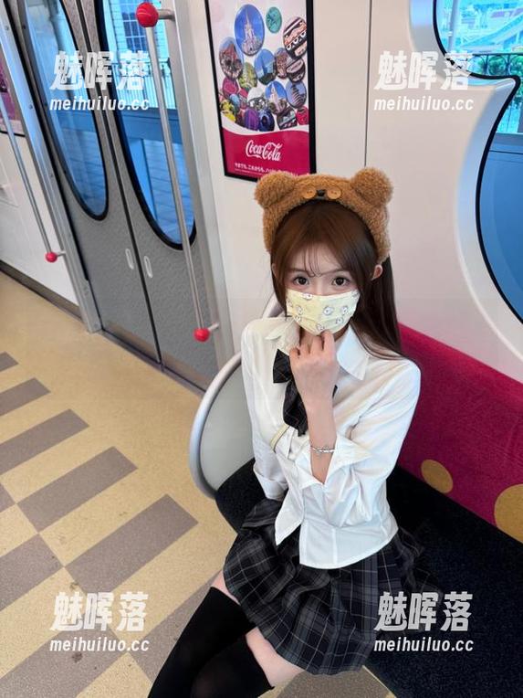 在黑料社区app里，永久成为吃瓜界的资深玩家！