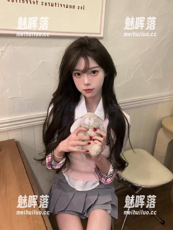 ios黑料网报道，回家路上就不能不吃个瓜嘛