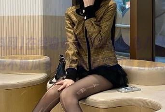 在线窃听黑料网的桃色八卦，永远不嫌瓜多，总有新鲜的等着我。