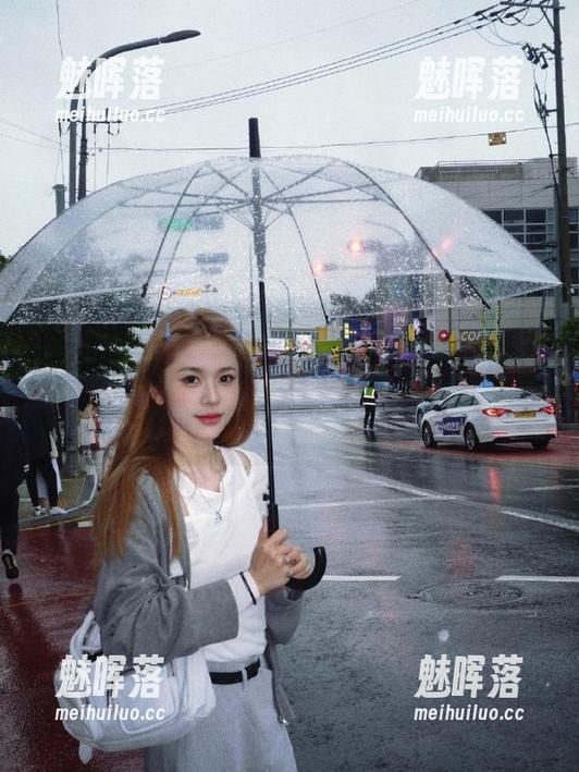 在线侦查，黑料老司机heiliao，或者说是“看客列车”上各种拐弯？